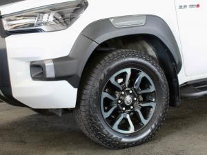 Toyota Hilux 2.8GD-6 double cab 4x4 Legend auto - Image 5