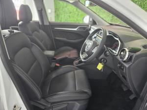 MG ZS 1.5 Luxury - Image 16