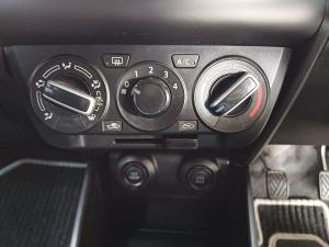 Suzuki Swift 1.2 GL manual - Image 20
