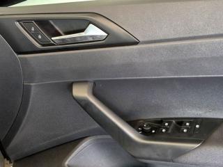 Volkswagen Polo hatch 1.0TSI