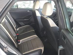 Volkswagen T-Roc 2.0TSI 140kW 4Motion R-Line - Image 15