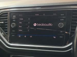 Volkswagen T-Roc 2.0TSI 140kW 4Motion R-Line - Image 18