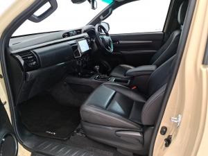 Toyota Hilux 2.8GD-6 Xtra cab 4x4 Legend auto - Image 7