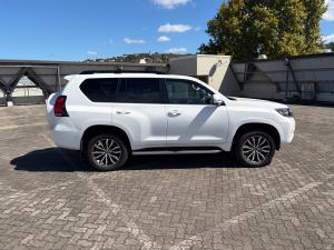 Toyota Land Cruiser Prado 2.8GD VX-L - Image 3