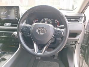 Toyota RAV4 2.0 VX - Image 8