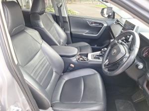 Toyota RAV4 2.0 VX - Image 15