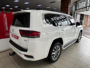 Toyota Land Cruiser 300 3.3D ZX - Image 2