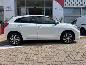 Toyota Starlet 1.5 XS auto - Image 3