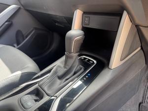 Toyota Corolla Cross 1.8 HEV XR - Image 12