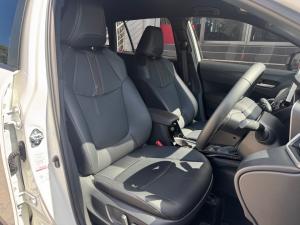 Toyota Corolla Cross 1.8 HEV XR - Image 15