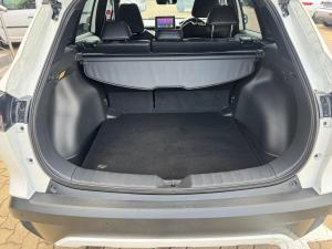 Toyota Corolla Cross 1.8 HEV XR - Image 17