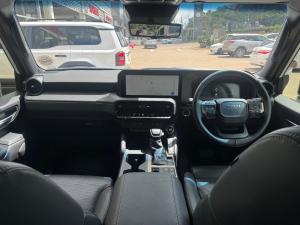Toyota Land Cruiser Prado 2.8GD VX-R - Image 6