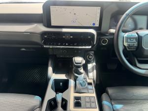 Toyota Land Cruiser Prado 2.8GD VX-R - Image 13