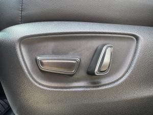 Toyota Land Cruiser Prado 2.8GD VX-R - Image 17