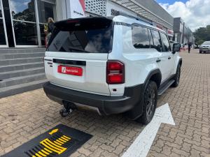 Toyota Land Cruiser Prado 2.8GD VX-R - Image 2