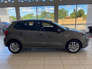 Volkswagen Polo Vivo 1.4 Comfortline - Image 3