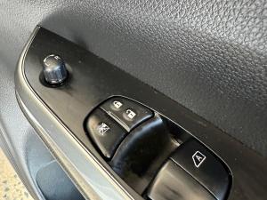 Nissan Navara 2.5DDTI XE S/C - Image 13