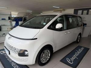 Hyundai Staria 2.2D Executive automatic - Image 1