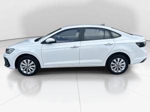 Volkswagen Polo sedan 1.6 Life - Image 4