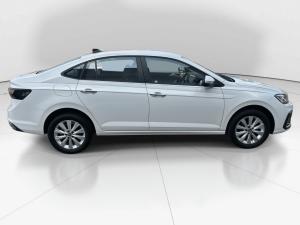 Volkswagen Polo sedan 1.6 Life - Image 8