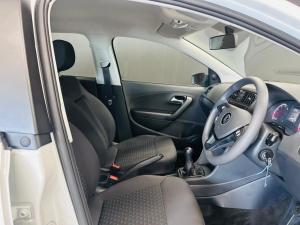 Volkswagen Polo Vivo hatch 1.4 - Image 8