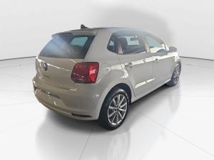Volkswagen Polo Vivo hatch 1.6 Style - Image 7