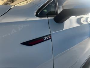 Volkswagen Golf GTI - Image 11