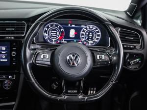 Volkswagen Golf R - Image 22
