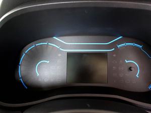 Renault Kwid 1.0 Techno manual - Image 8