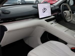 Geely E5 EM-i Apex - Image 15