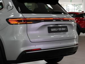 Geely E5 EM-i Apex - Image 18