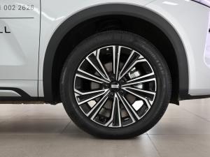 Geely E5 EM-i Apex - Image 8