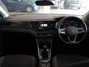 Volkswagen Polo hatch 1.0TSI Life manual - Image 11