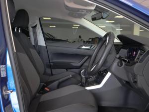 Volkswagen Polo hatch 1.0TSI Life manual - Image 13