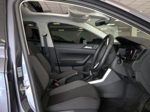 Volkswagen Polo hatch 1.0TSI Life auto - Image 12