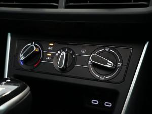 Volkswagen Polo hatch 1.0TSI Life auto - Image 14