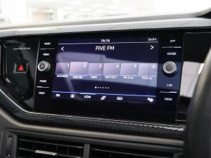 Volkswagen Polo hatch 1.0TSI Life auto - Image 15