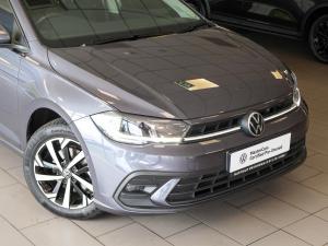Volkswagen Polo hatch 1.0TSI Life auto - Image 2