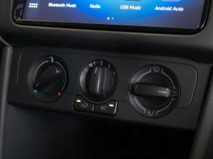 Volkswagen Polo Vivo hatch 1.4 Life - Image 12