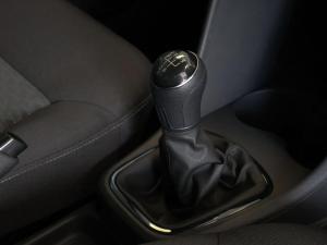 Volkswagen Polo Vivo hatch 1.4 Life - Image 19