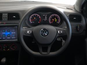 Volkswagen Polo Vivo hatch 1.6 Life - Image 16