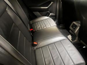 Volkswagen T-Roc 2.0TSI 4Motion R-Line - Image 8