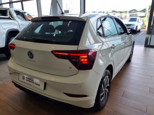 Volkswagen Polo hatch 1.0TSI Life auto - Image 2