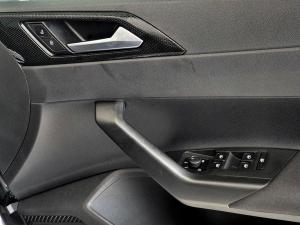 Volkswagen Polo hatch 1.0TSI Life auto - Image 13