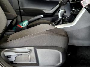 Volkswagen Polo hatch 1.0TSI Life auto - Image 15