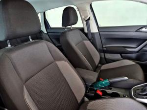 Volkswagen Polo hatch 1.0TSI Life auto - Image 16