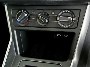 Volkswagen Polo hatch 1.0TSI Life auto - Image 22