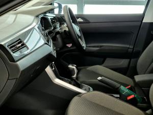 Volkswagen Polo hatch 1.0TSI Life auto - Image 8