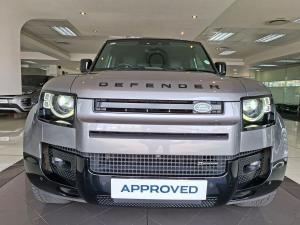Land Rover Defender 110 D300 X-Dynamic HSE - Image 2