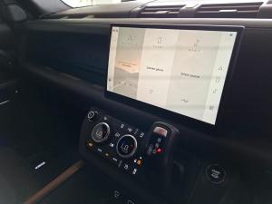 Land Rover Defender 110 D300 X-Dynamic HSE - Image 8